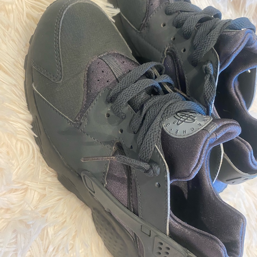Nike Men's Dark Gray Sneakers